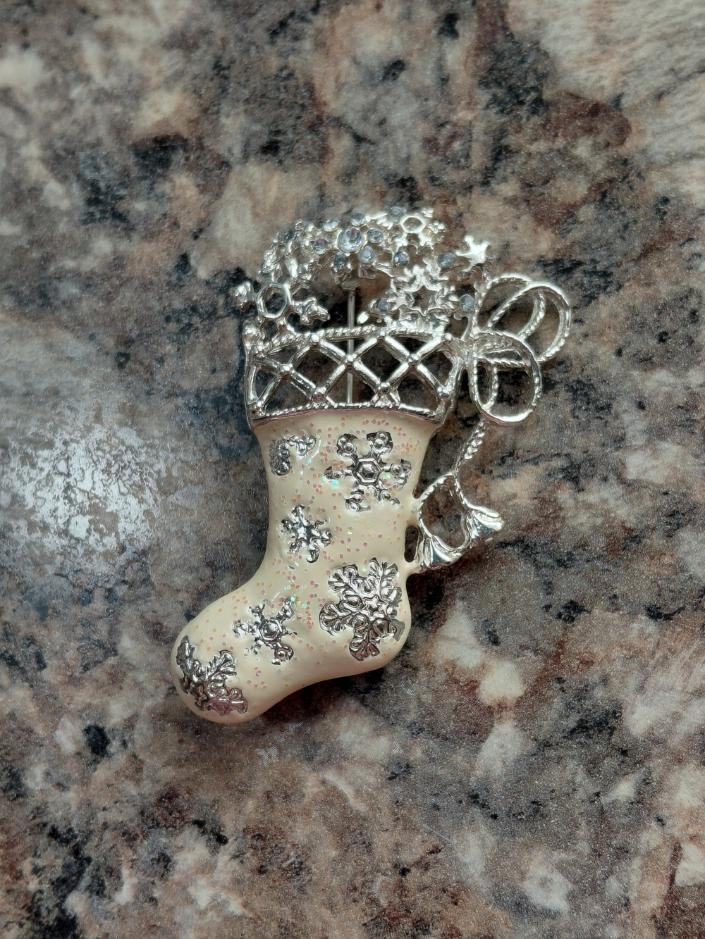 Vintage Christopher Radko Shiny Brite Christmas Snowflake Stocking Pin Brooch